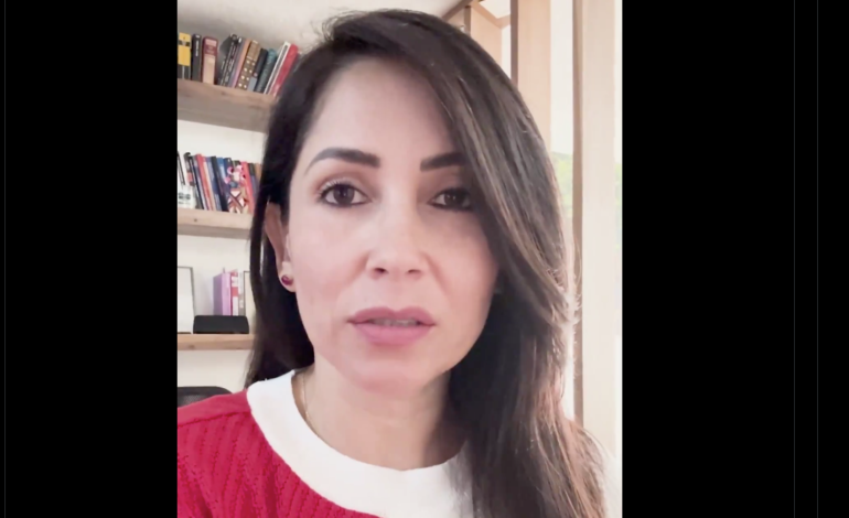  Luisa González exige elecciones libres y expresa solidaridad con Jan Topic.