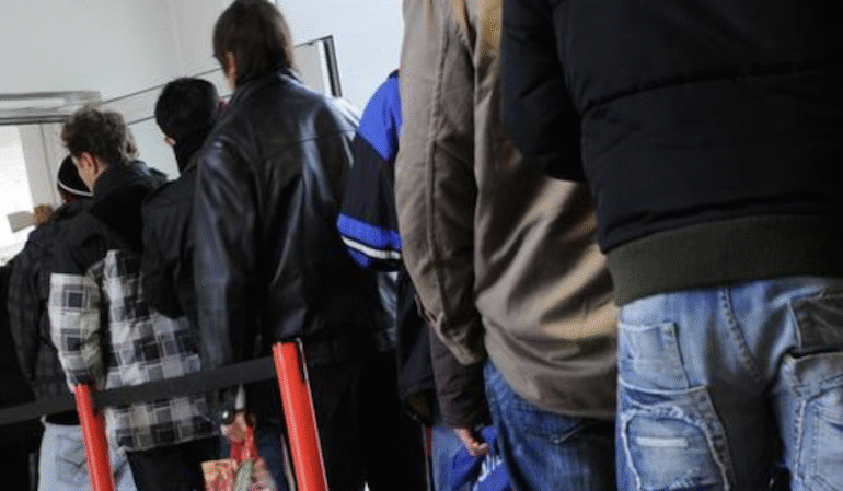  El desempleo supera los tres millones de personas en Alemania