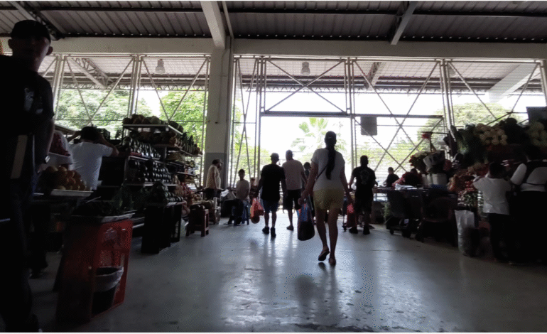  Por alza del IVA y de gasolina, la canasta básica subió $ 2; ahora se debate hasta cuánto podrá trepar por el diésel