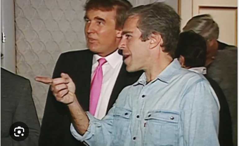  Los demócratas publican nuevas fotos de Epstein junto a Trump y otras figuras públicas como Clinton o Woody Allen