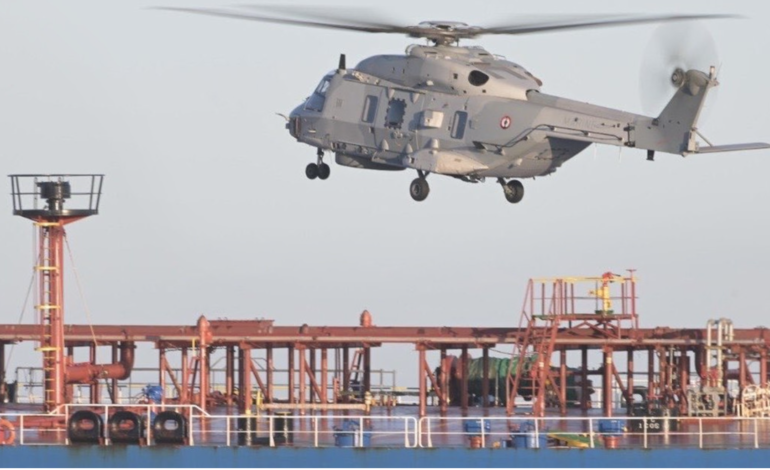  Macron anuncia la detención en el Mediterráneo de un petrolero procedente de Rusia