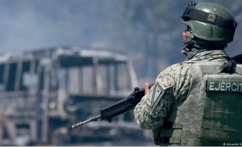  Ola de violencia sacude México tras la muerte de ‘El Mencho’ 