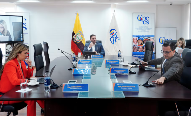  Carrera por presidir la Fiscalía: comisión ciudadana tiene 10 días para definir quiénes de los 75 aspirantes superan fase de admisibilidad