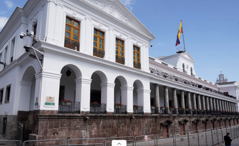  Ecuador reafirma que no se han dado bombardeos en territorio colombiano, tras declaración de presidente Petro