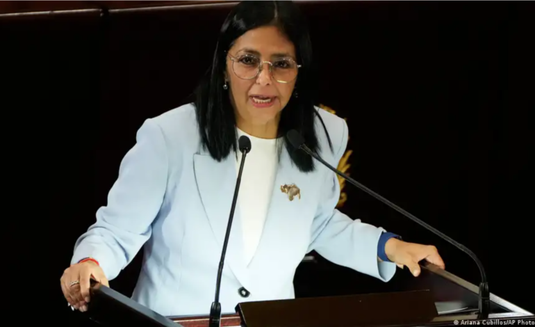  Delcy Rodríguez cambia la cúpula militar en Venezuela