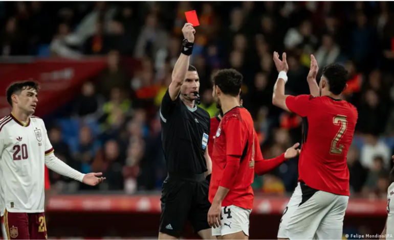  «Vergüenza mundial»: España investiga cánticos racistas