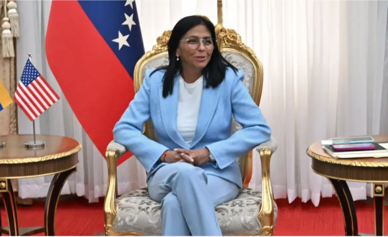  Delcy Rodríguez dice que anunciará «cambios» en Venezuela