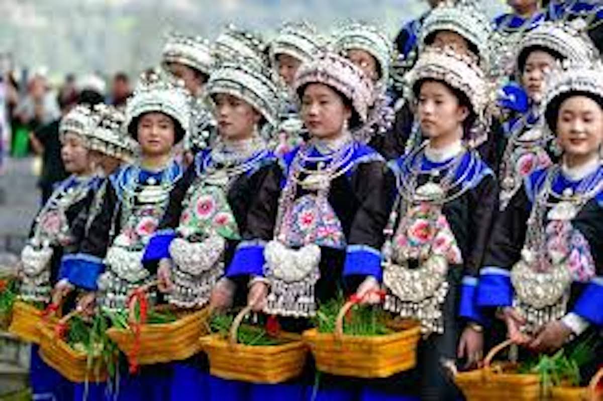 Viajes de pasajeros de aviación civil de China aumentan 12,1% en marzo