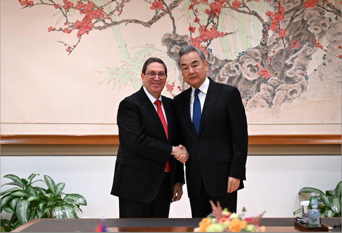 China defenderá la justicia y apoyará a Cuba