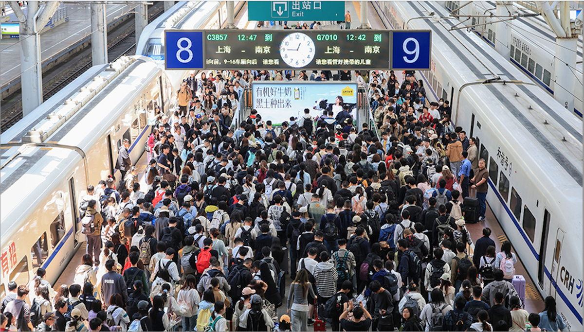 China marca récord de viajes interregionales de pasajeros durante el feriado del Primero de Mayo