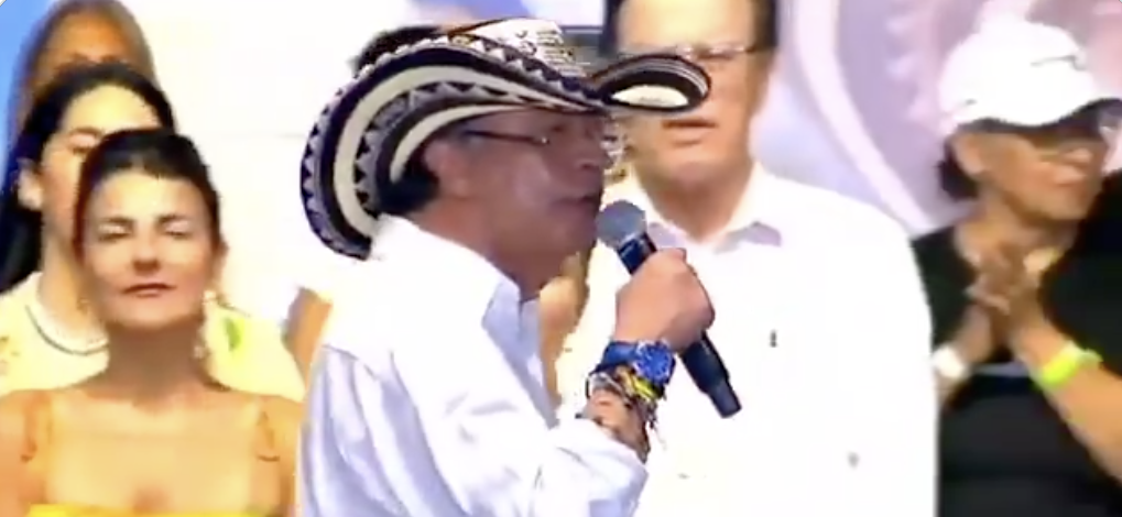 Presidente de Colombia rechaza mensajes de Noboa y de senador de EEUU sobre elecciones