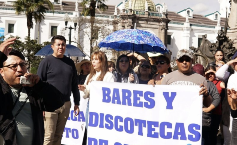  Sector gastronómico de Quito reporta pérdidas de hasta el 70% por toque de queda
