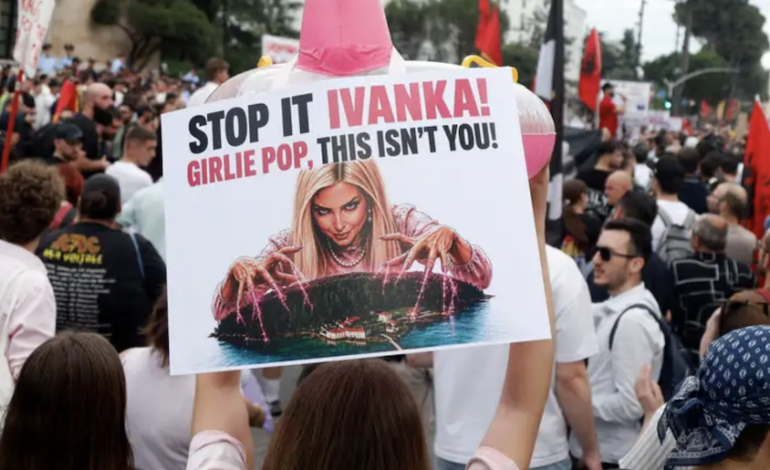 Albania: masivas protestas contra proyecto del yerno de Trump
