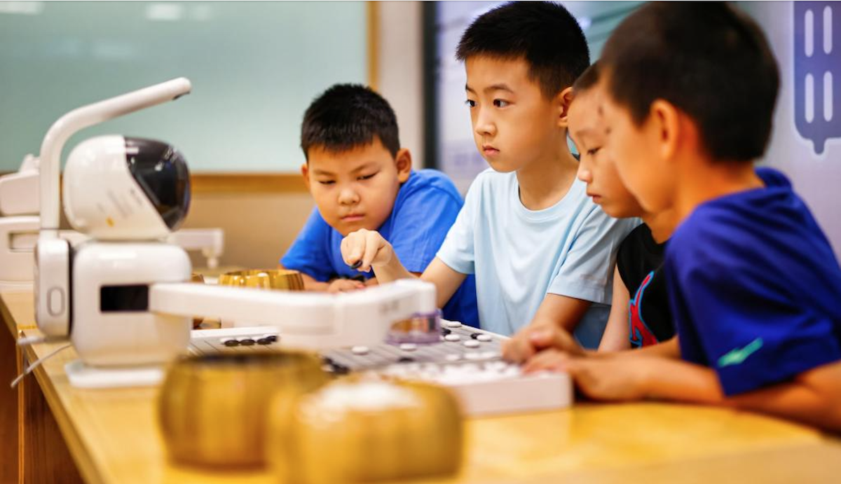 China mejora la protección de los derechos de los infantes
