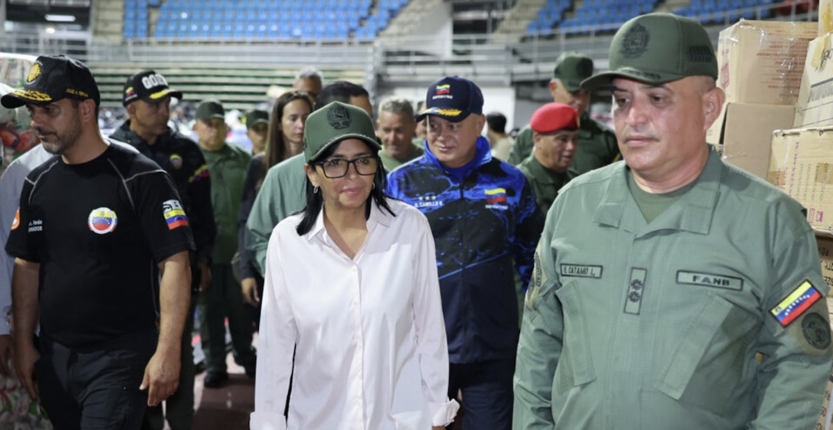 Los equipos de rescate han localizado a 33 supervivientes con signos vitales bajo los escombros en Venezuela