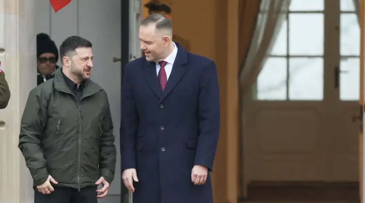 Presidente de Polonia retira alta condecoración a Zelenski