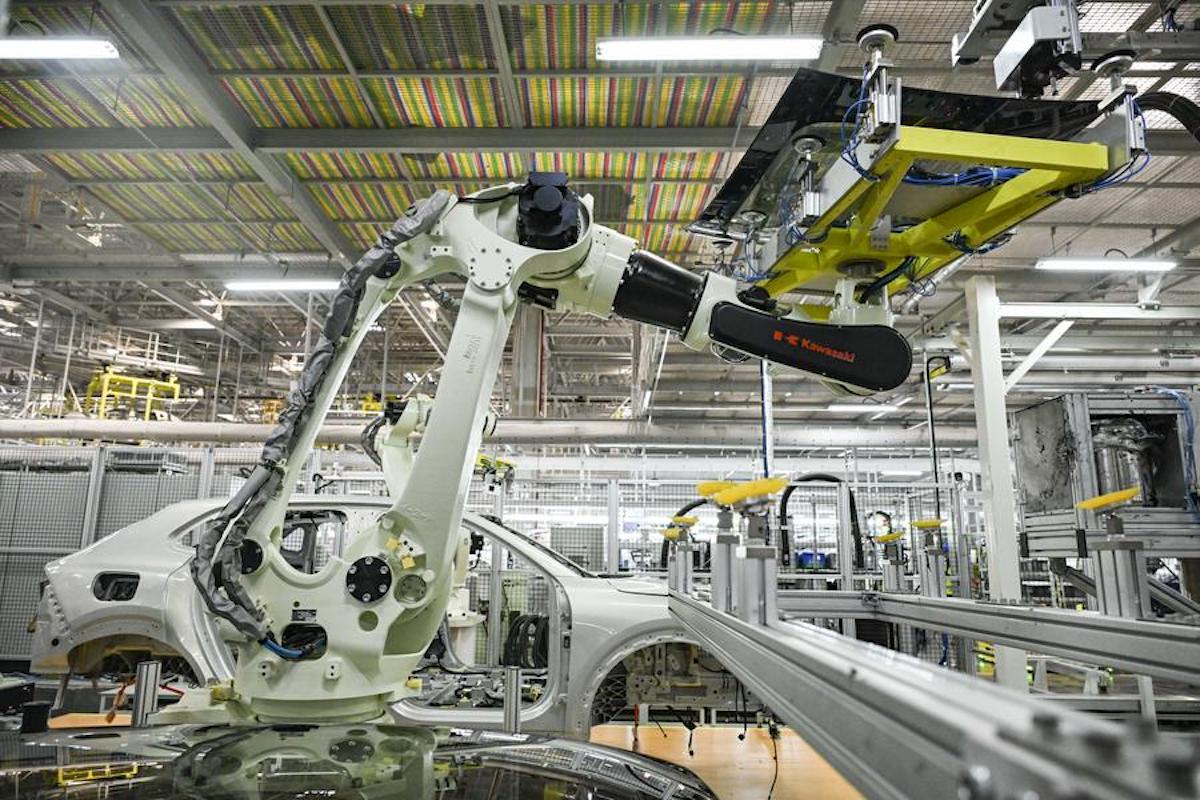 Los beneficios de la industria electrónica de China aumentan un 96,9% en el primer semestre