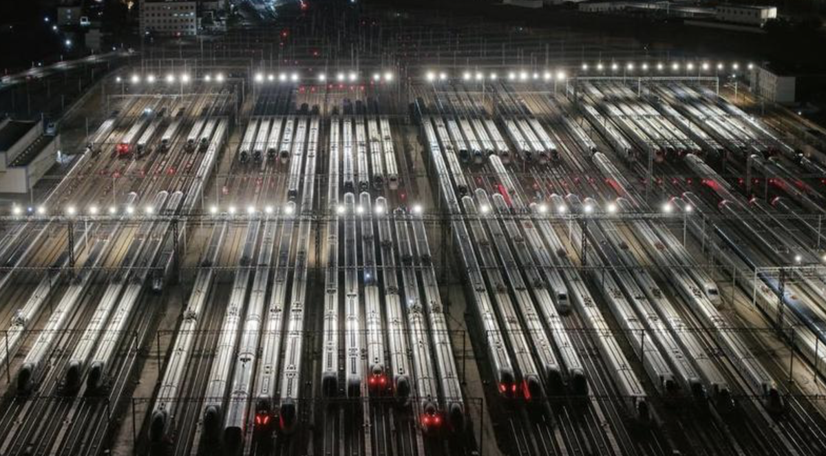 China mantiene las características de un país en desarrollo pese a sus avances económicos, afirma especialista argentino