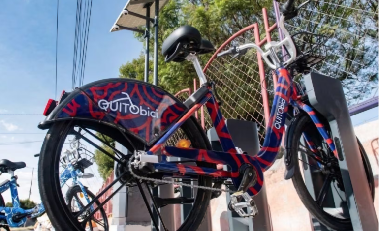  QuitoBici inicia pruebas del sistema gratuito con 250 bicicletas y una red de 40 kilómetros en Quito