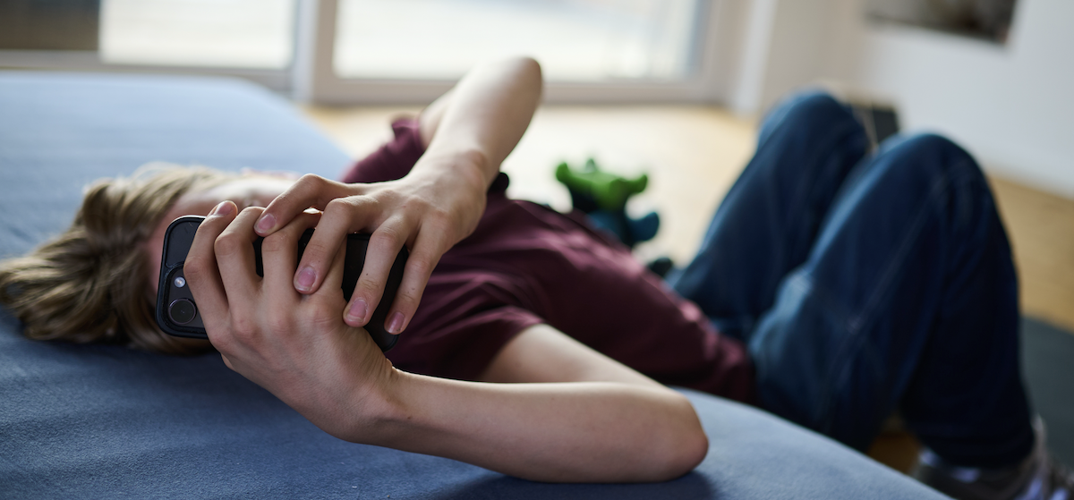 Prueba de fuego para cien adolescentes alemanes: tres semanas sin móvil