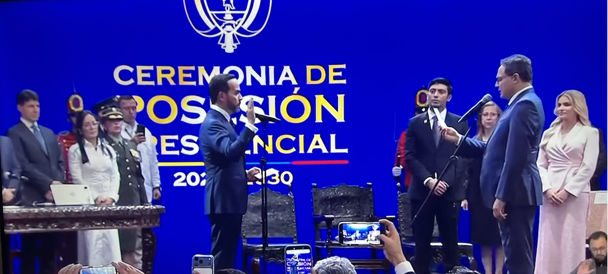 Colombia pasa al campo de la extrema derecha con la juramentación de De la Espriella