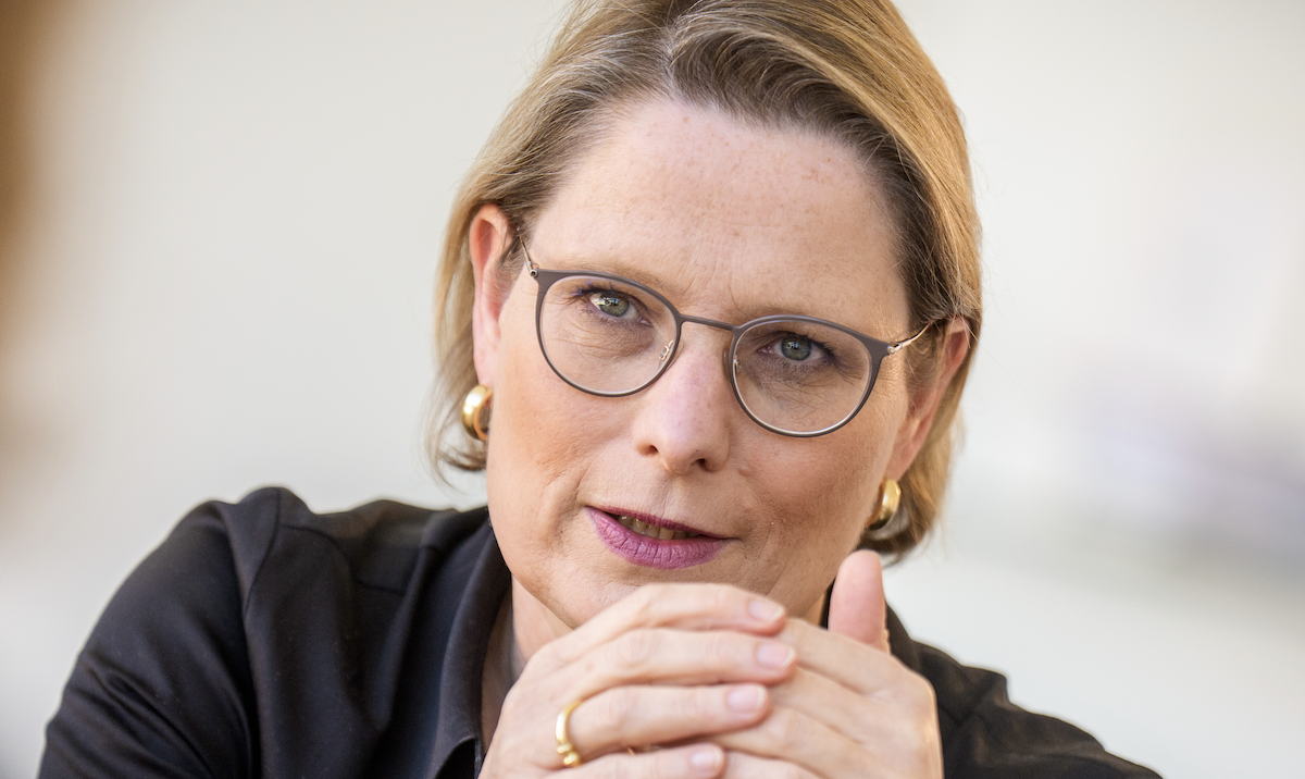 Ministra alemana condena ataque de EEUU contra Corte Penal Internacional