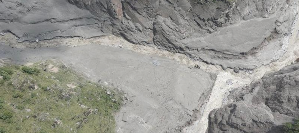 Expertos identifican avalancha de hielo y rocas originada en Nepal como causa de mortal alud que azotó puerto fronterizo en región china de Xizang