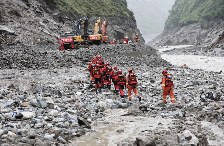  Nepal.- China eleva a 16 la cifra de ciudadanos fallecidos tras las devastadoras inundaciones en Nepal
