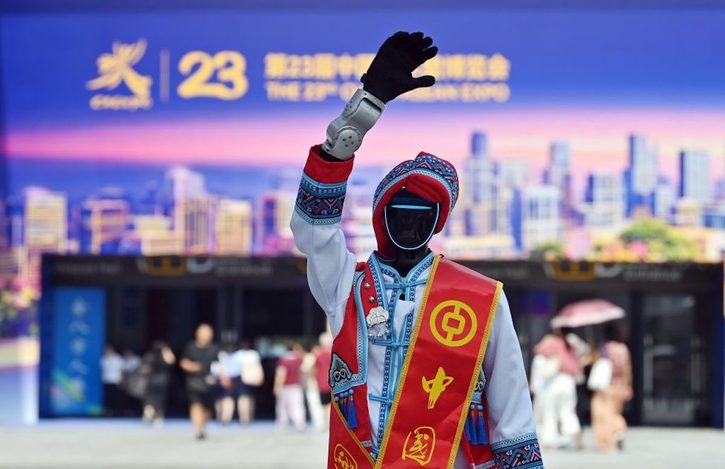  China amplía el control a la exportación de precursores químicos hacia EEUU, México y Canadá
