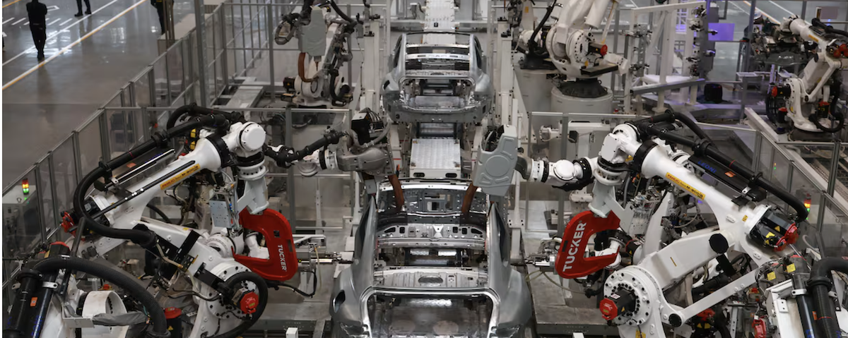 ¿Es China una superpotencia tecnológica? Los gráficos de su fuerza en robots, patentes y notas de PISA