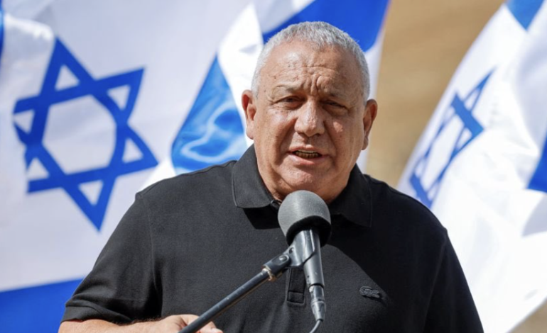  El líder opositor Eisenkot da por finiquitado a Netanyahu y se arroga la tarea de formar Gobierno