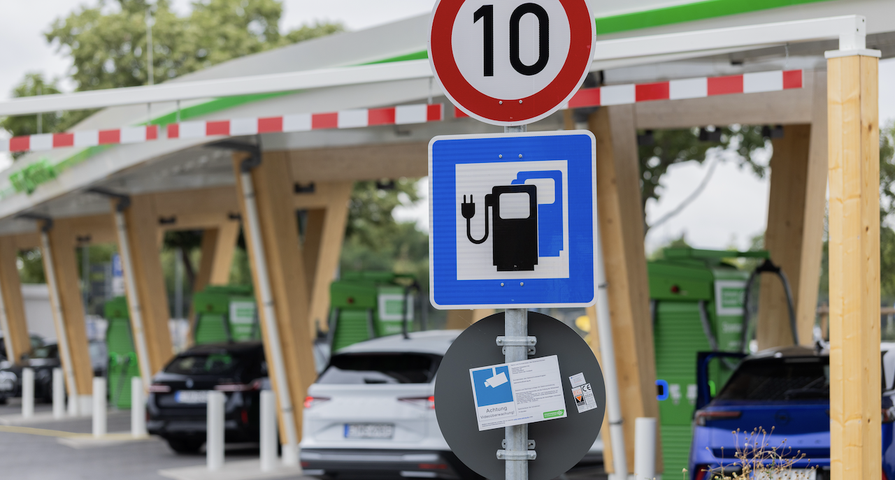 La alta demanda encarece los coches eléctricos en Alemania