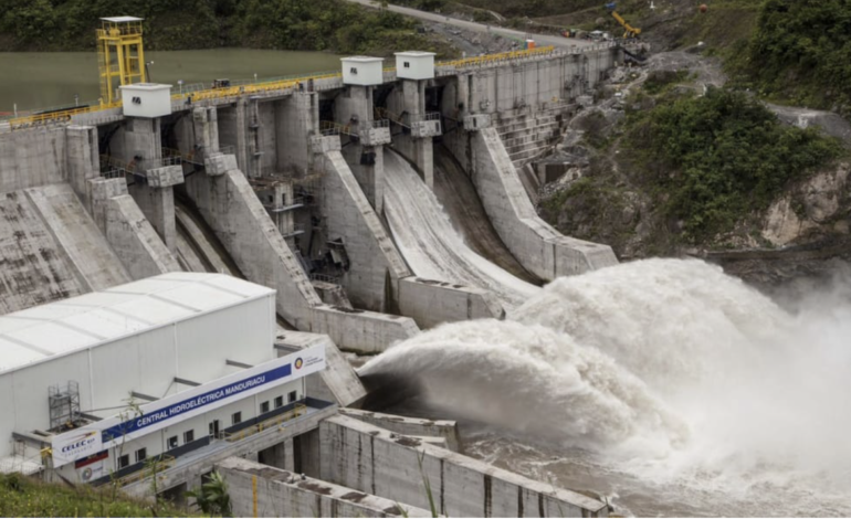  Ecuador al borde de nuevos apagones: técnicos proponen cortes de hasta cinco horas para preservar Mazar