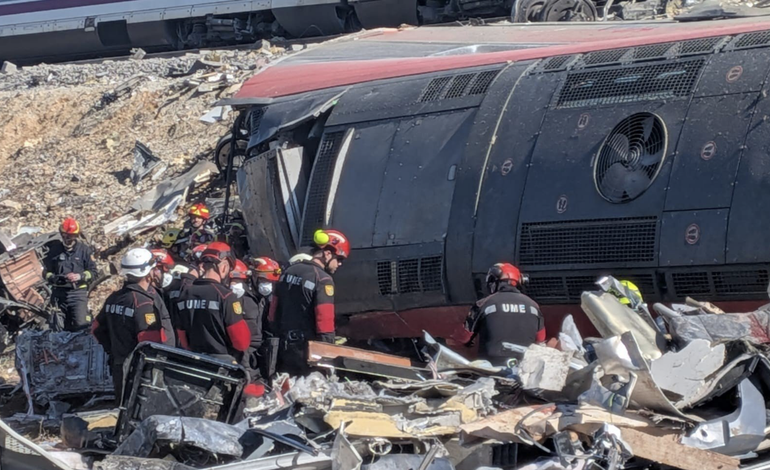  España.-Accidente.- Page eleva a 68 el número de fallecidos en el siniestro de Urda y apunta a 15 heridos en estado muy grave